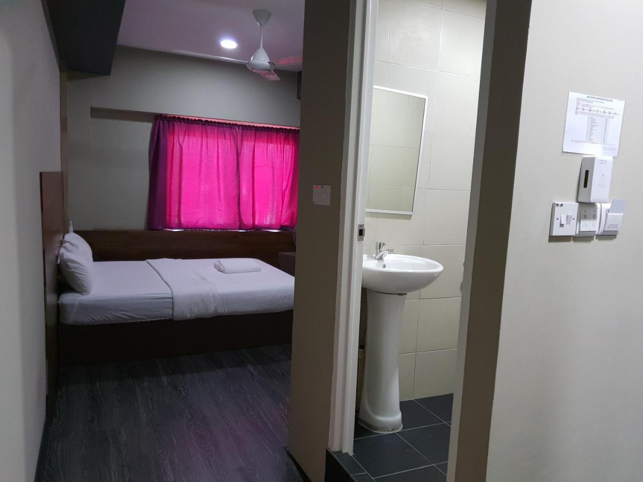 בנדר סרי בגאוואן Qing Yun Resthouse Bandar, Brunei Darussalam מראה חיצוני תמונה